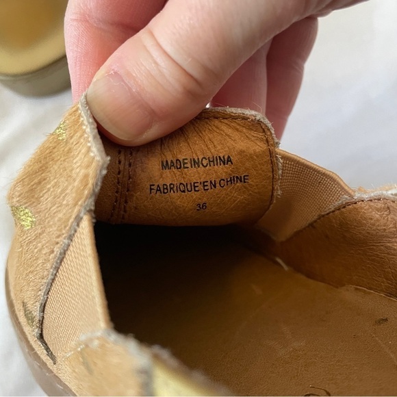 Free People 36 (US 6) Varsity Slip On Flats ~ Gold & Tan Calf Hair Shoes Casual - Picture 8 of 10